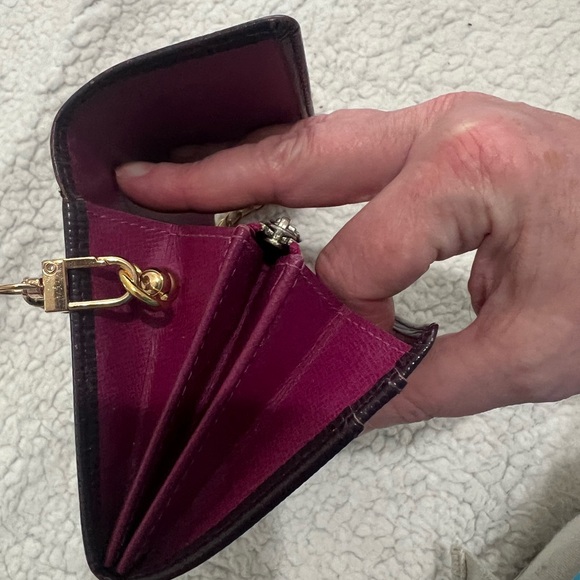 Louis Vuitton epi plum color wallet with chain - Picture 7 of 14